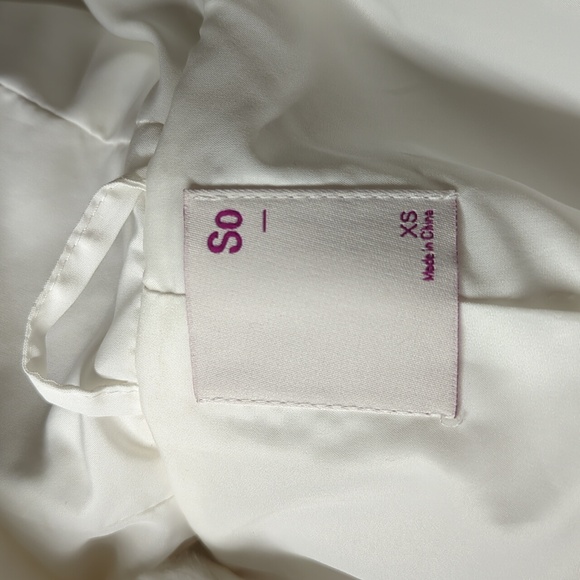 So White Faux Fur Hoodie Bomber Jacket Sz XS Or S Pockets Zip Up - Picture 6 of 10